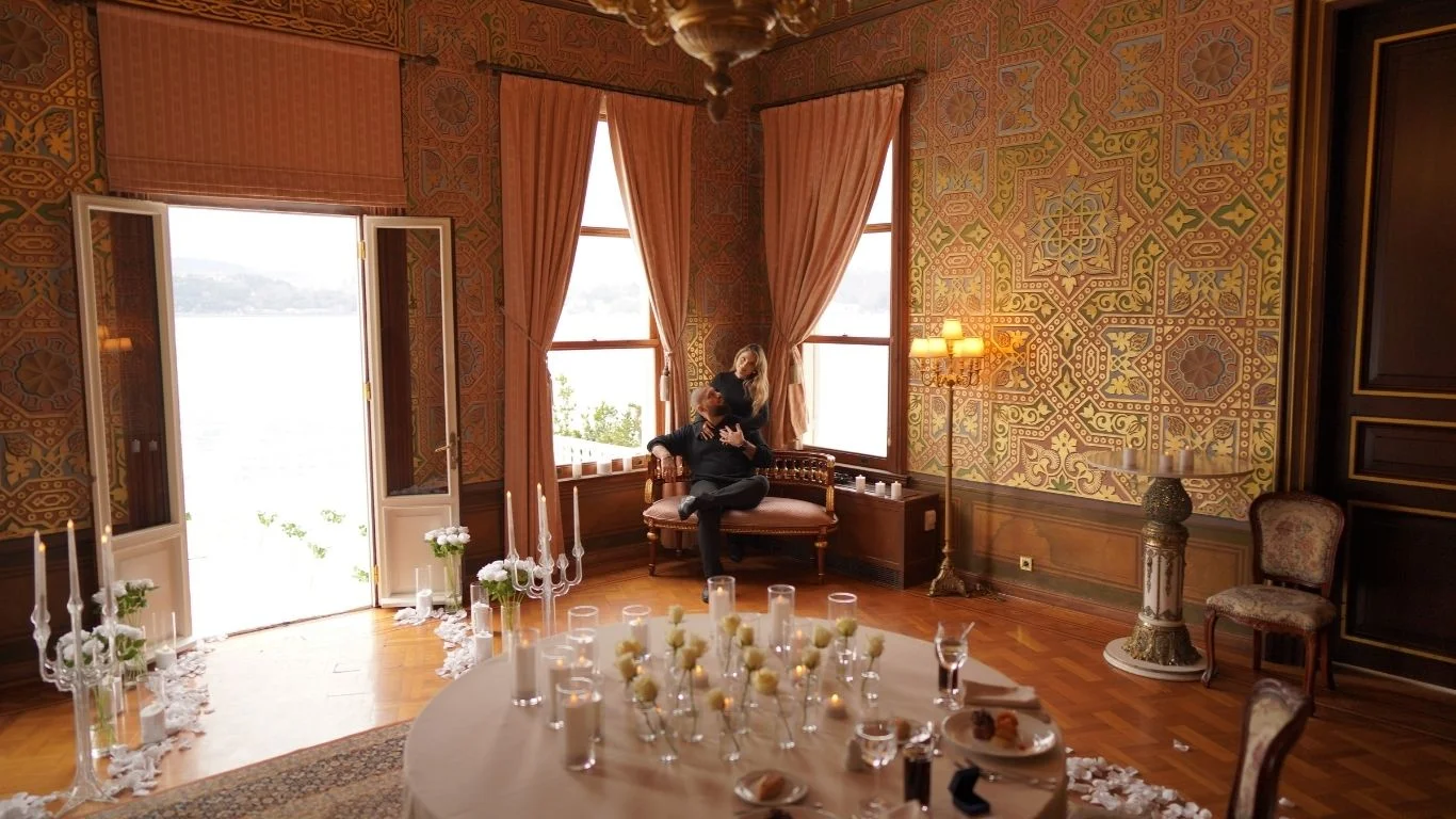 Istanbul Hotel Room Marriage Proposal