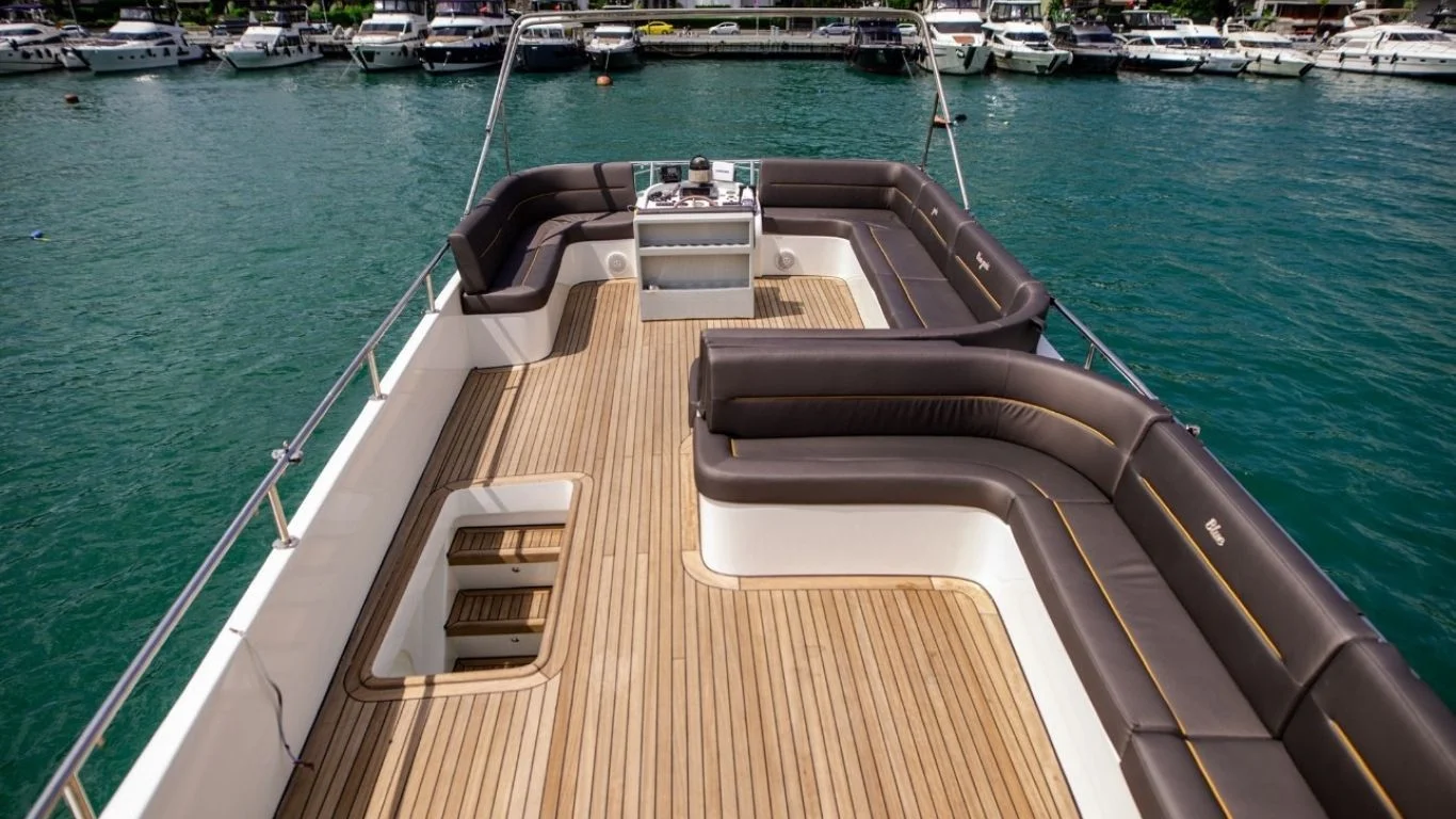 Yacht charter in istanbul
