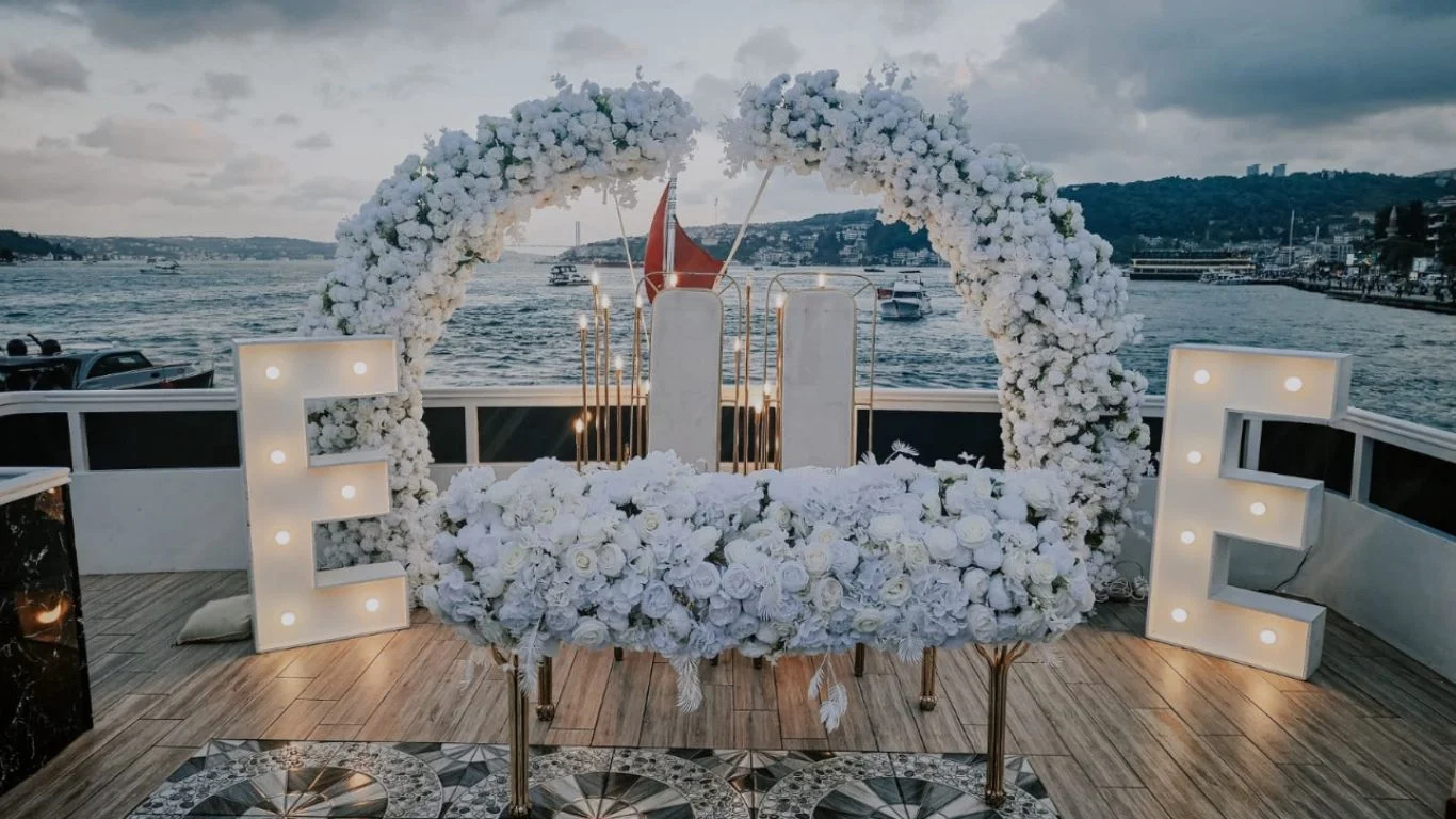 Yacht charter in istanbul